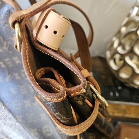 Louis Vuitton Batignolles Horizontal Monogram Tote/Shoulder Bag - Picture 3 of 16